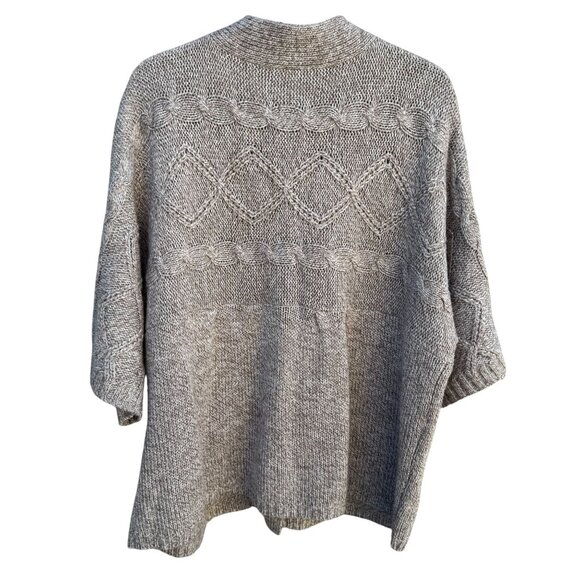 LA Blues Chunky Cable Knit Soft Gray Short Sleeve One Button Cardigan Sweater - Picture 4 of 10